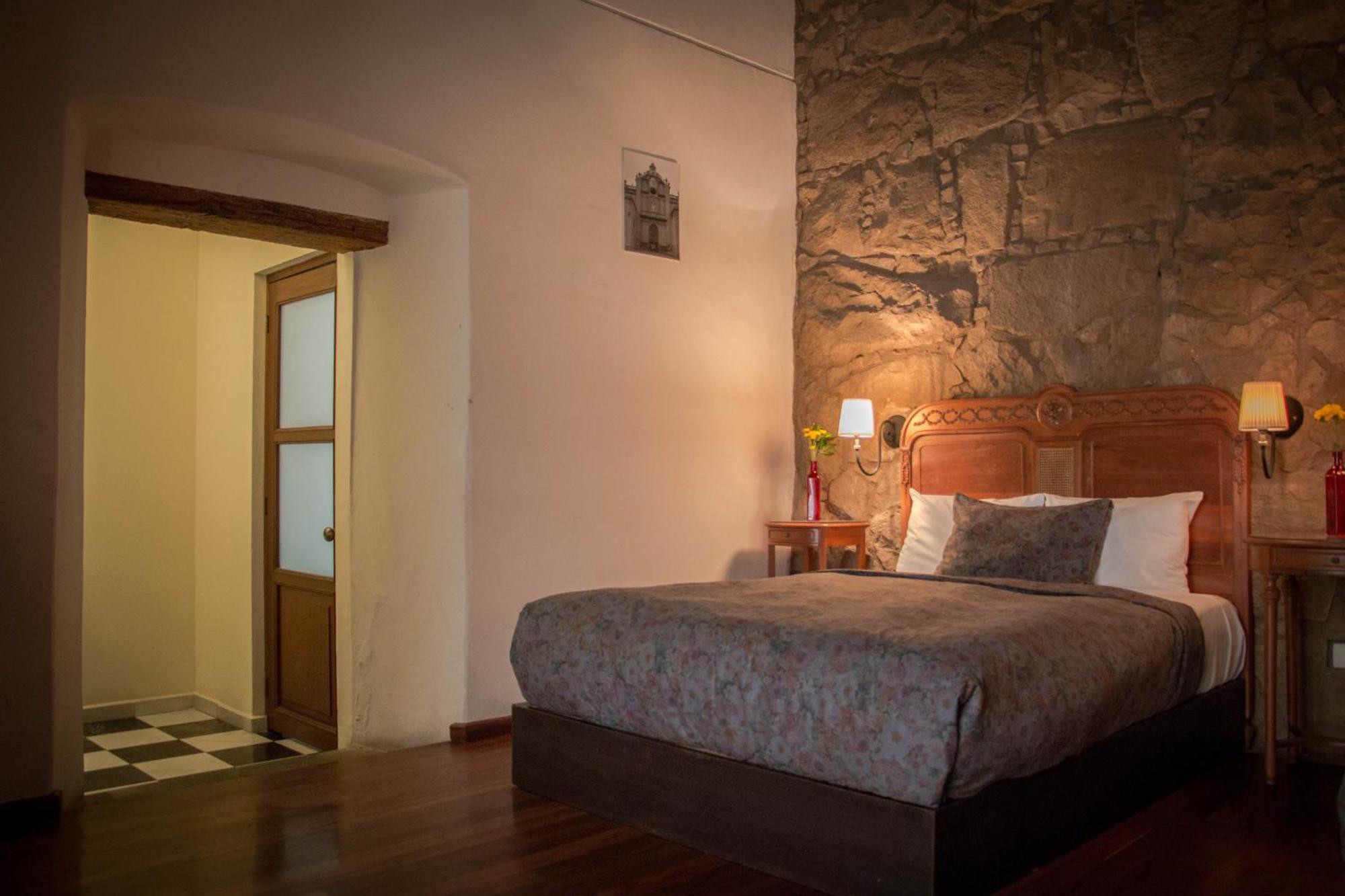 Gertrudis Hotel Морелия Экстерьер фото