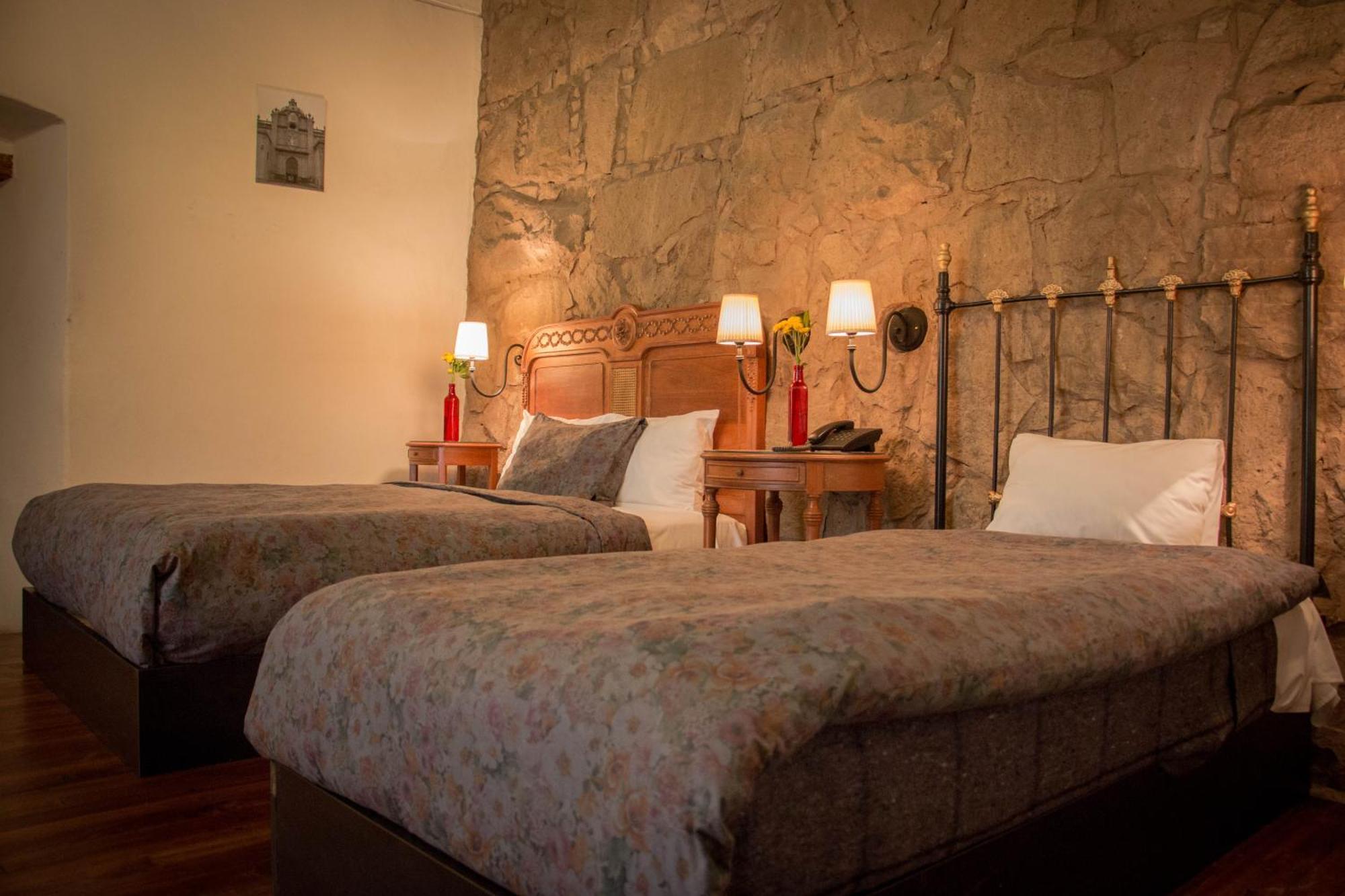 Gertrudis Hotel Морелия Экстерьер фото