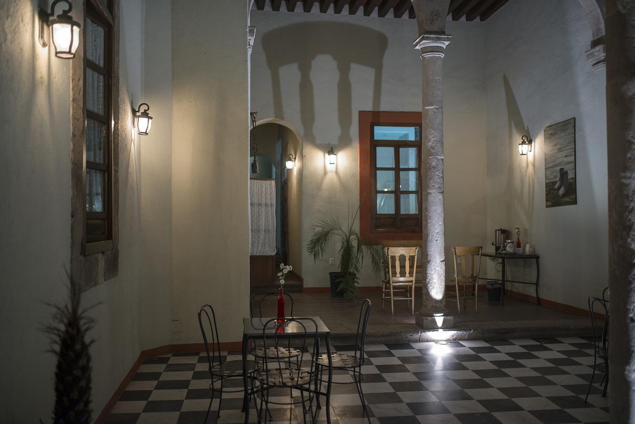 Gertrudis Hotel Морелия Экстерьер фото