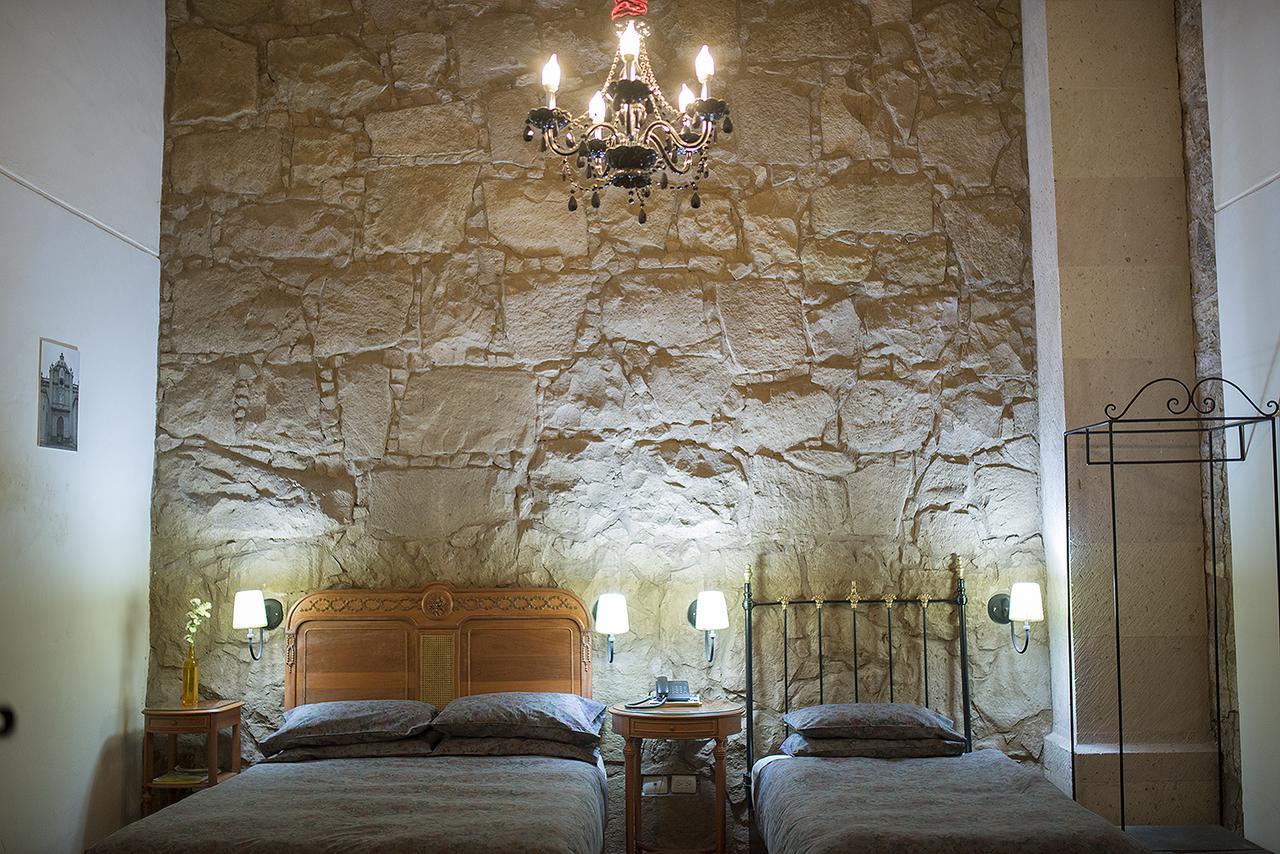 Gertrudis Hotel Морелия Экстерьер фото